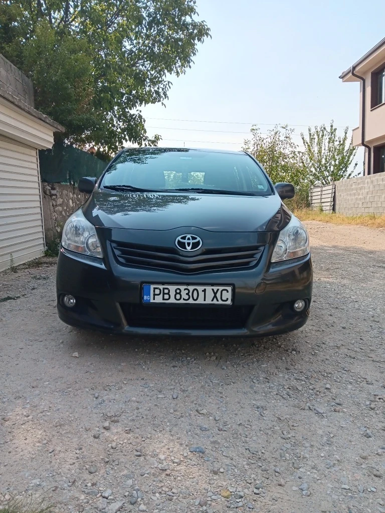 Toyota Verso, снимка 9 - Автомобили и джипове - 48101174