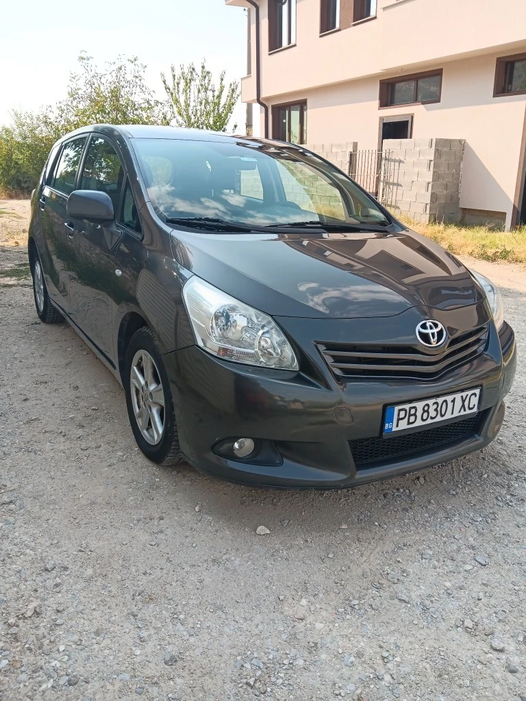 Toyota Verso, снимка 1 - Автомобили и джипове - 48101174