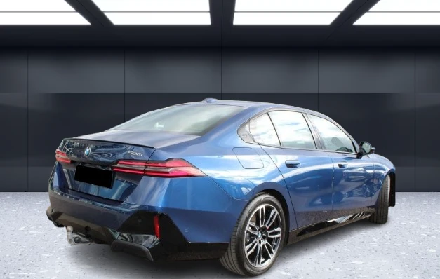 BMW 520 i = M-Sport Pro = Гаранция, снимка 2 - Автомобили и джипове - 55406189