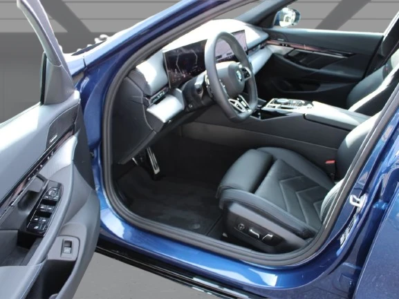 BMW 520 i = M-Sport Pro = Гаранция, снимка 5 - Автомобили и джипове - 55406189