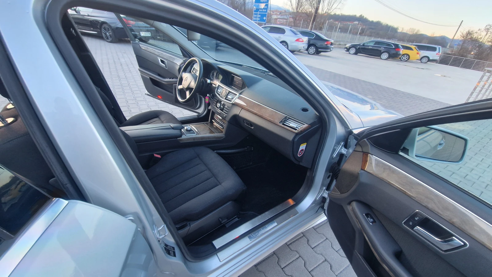 Mercedes-Benz E 350 Лизинг  | Mobile.bg — изображение 11