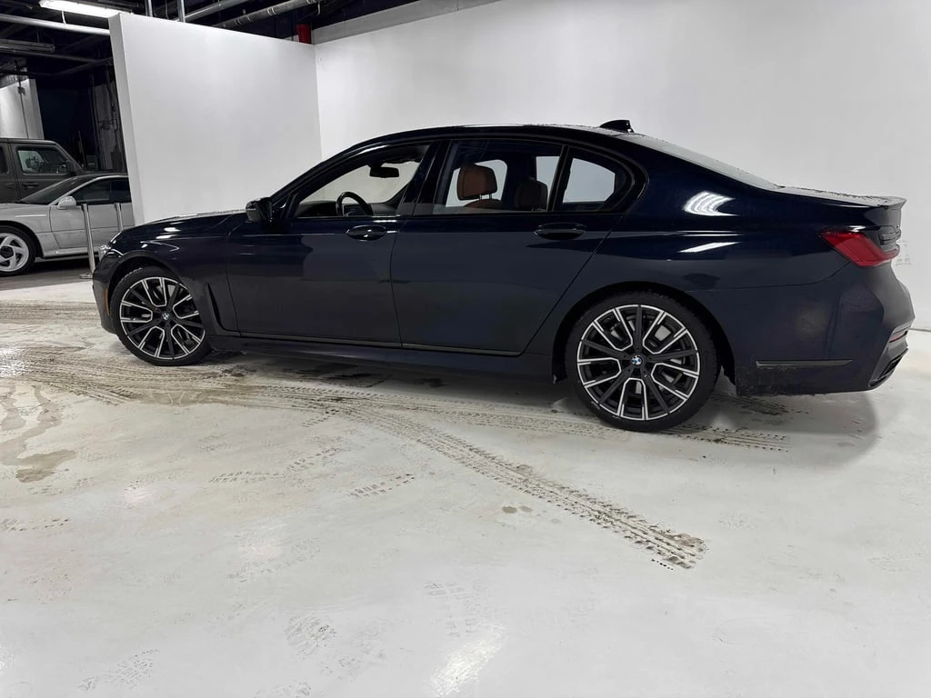 BMW 750 * 750i xDrive * CARFAX * БЕЗ ПЪРВОНАЧАЛНА ВНОСКА - изображение 2