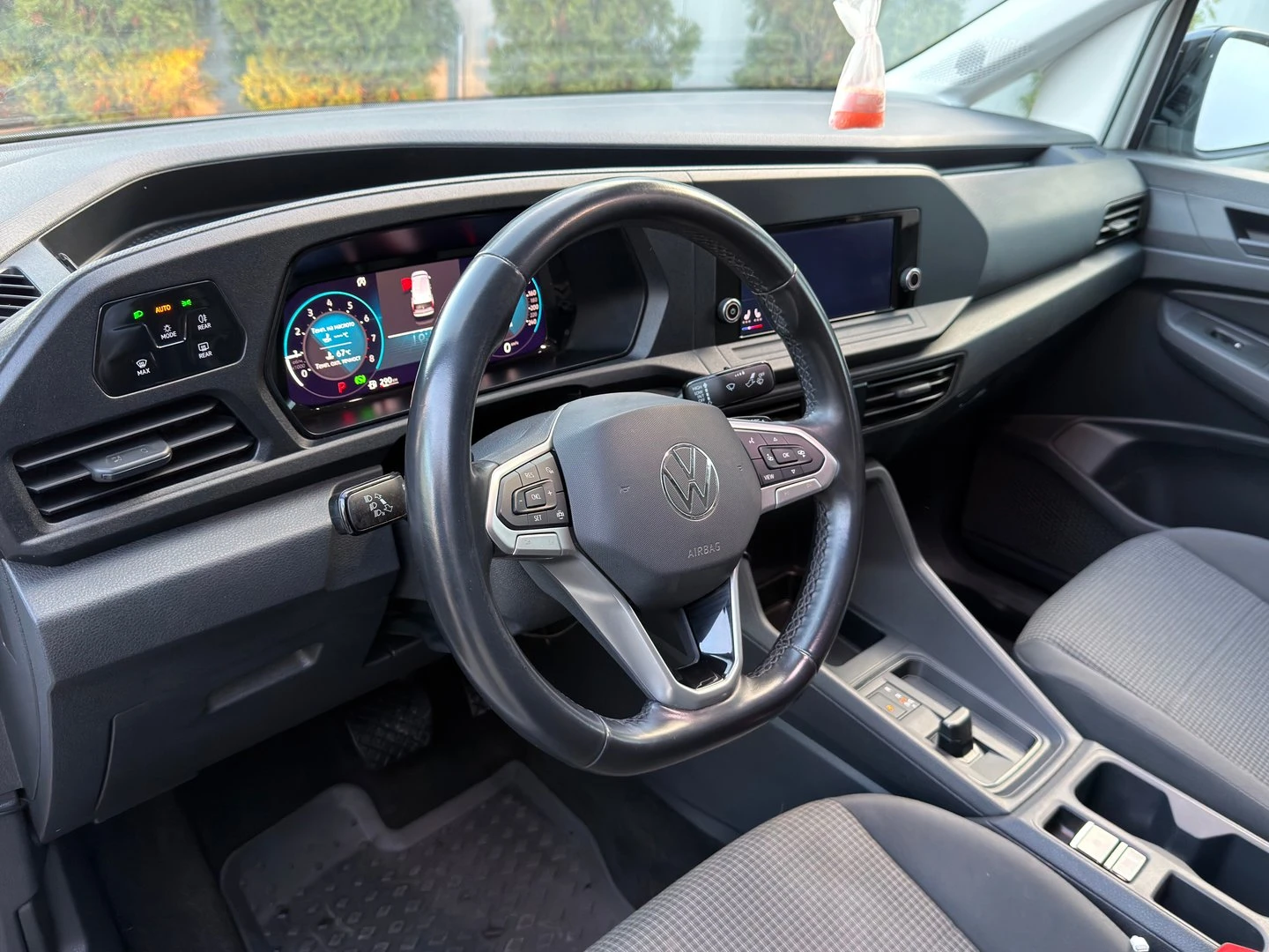 VW Caddy Cargo Maxi 3.7 m3 TSI - изображение 5