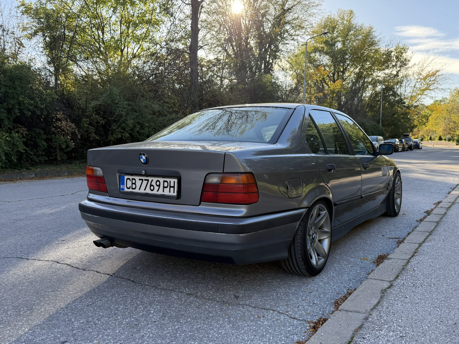 BMW 320  - изображение 3