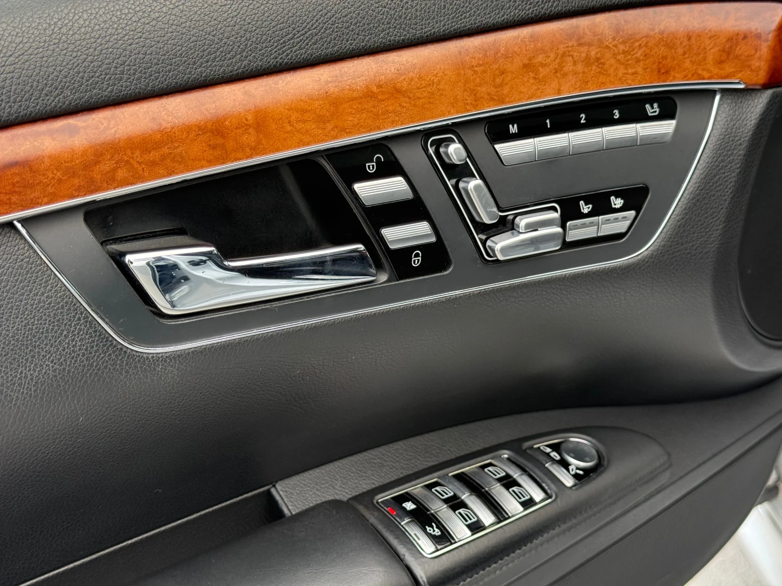 Mercedes-Benz S 500 L* 2008г* Топ Състояние* Full Max* 240.000KM* , снимка 9 - Автомобили и джипове - 53740459