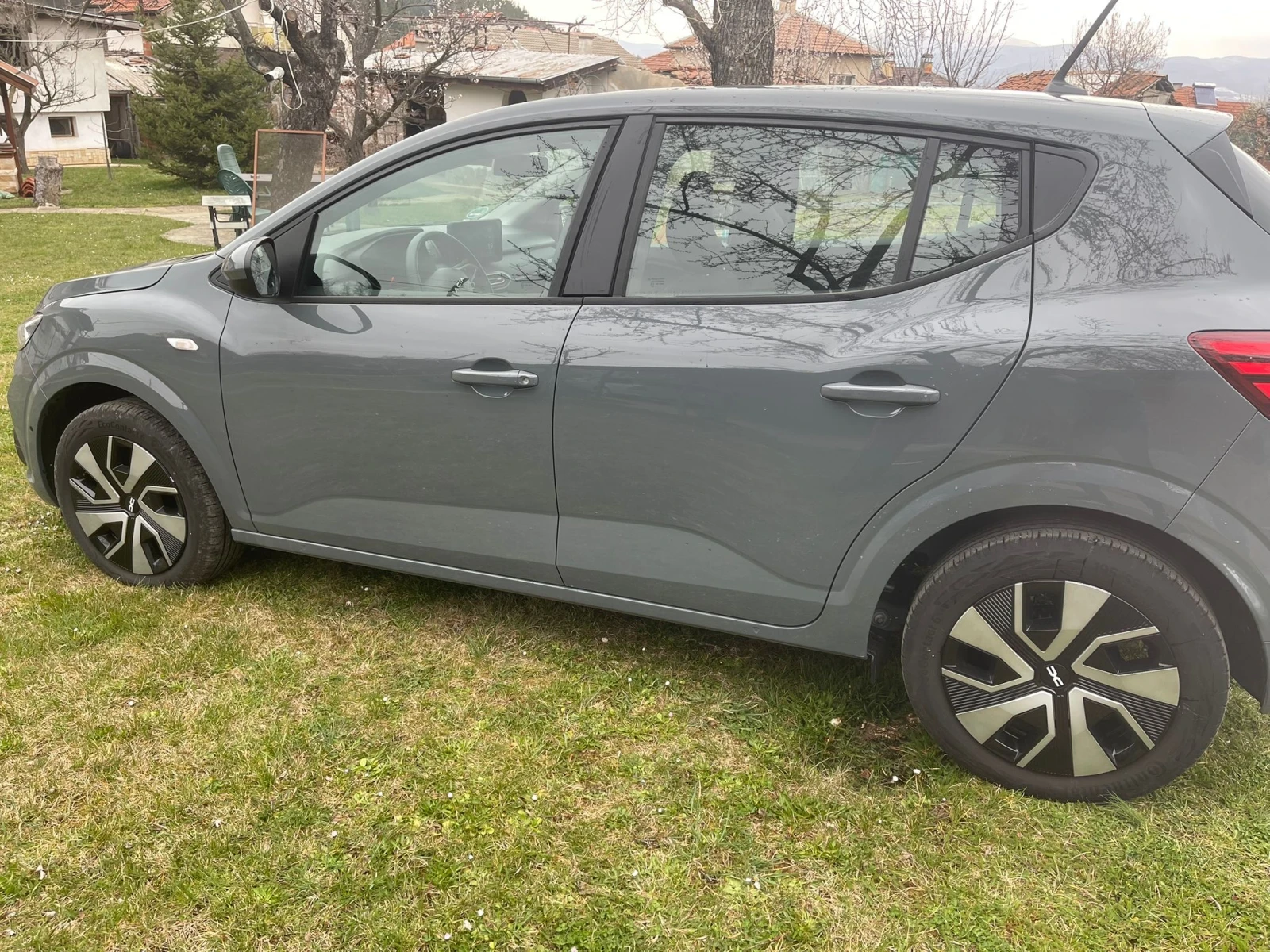 Dacia Sandero 1.0, снимка 6 - Автомобили и джипове - 53906621