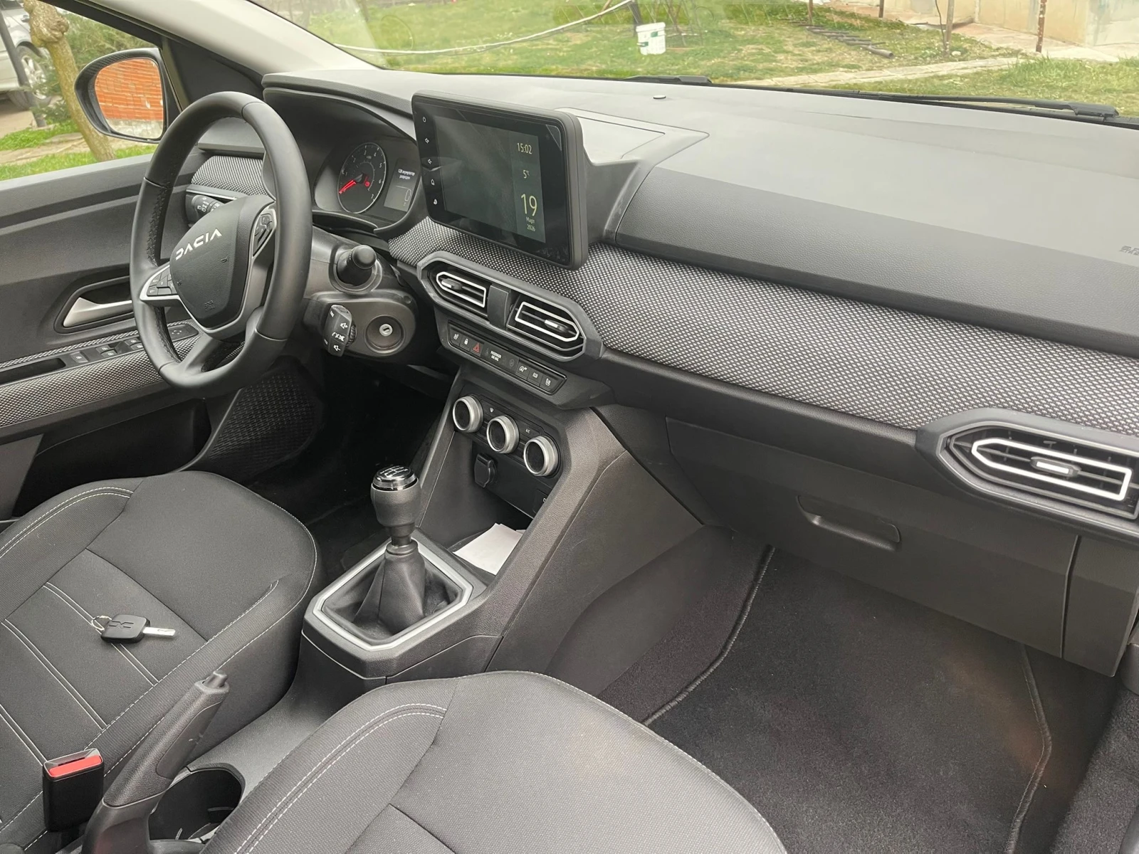 Dacia Sandero 1.0, снимка 11 - Автомобили и джипове - 53906621