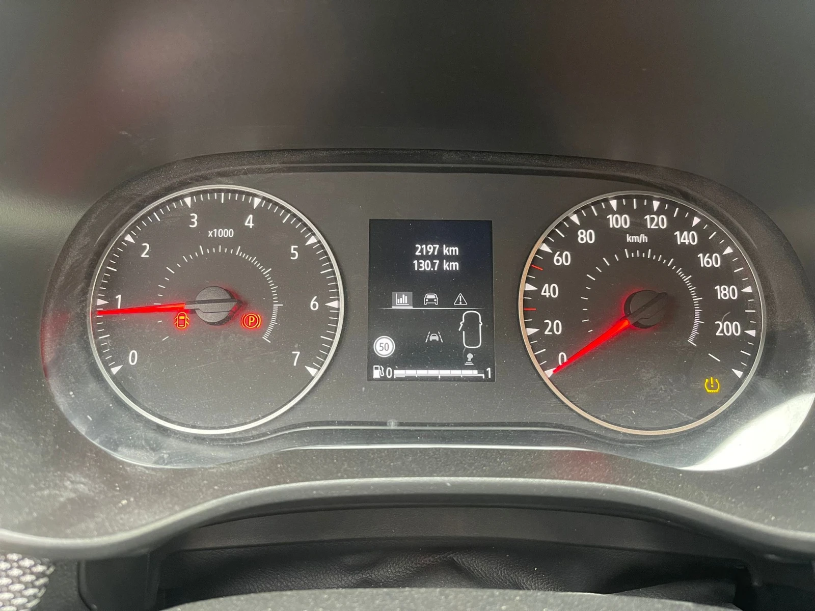 Dacia Sandero 1.0, снимка 14 - Автомобили и джипове - 53906621