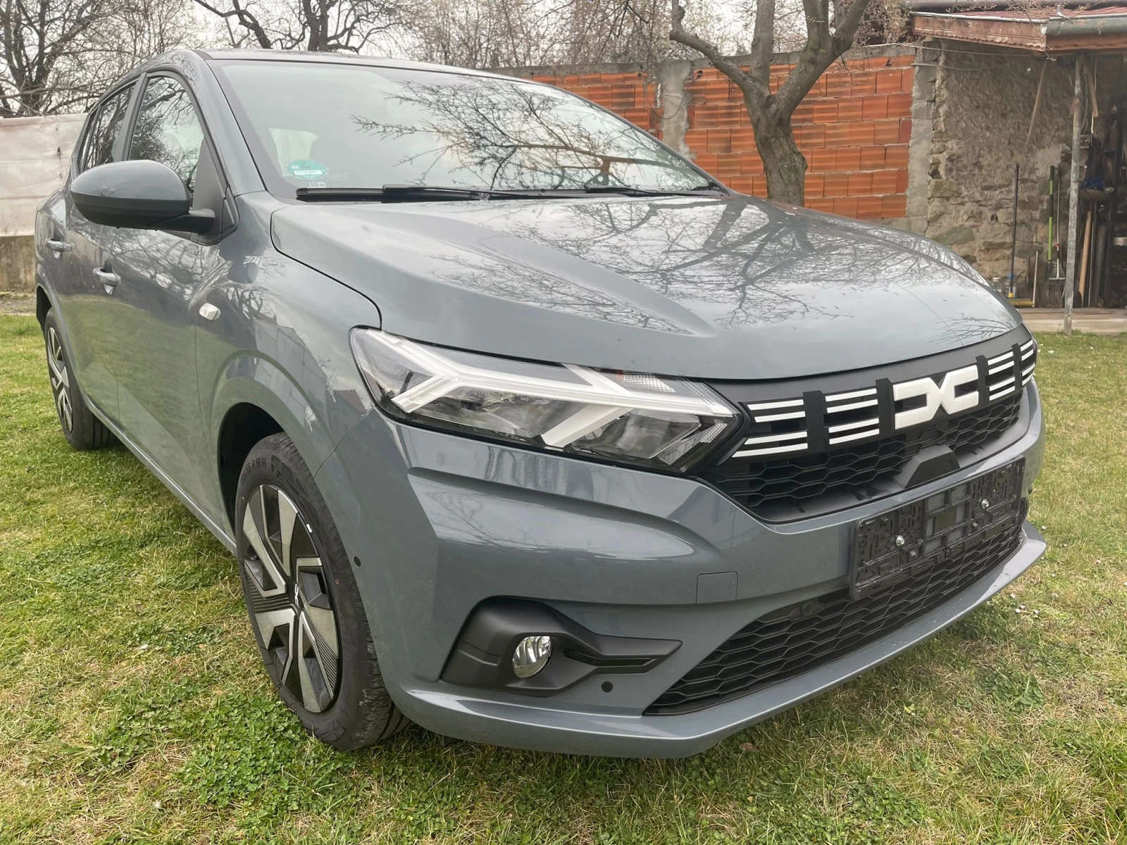 Dacia Sandero 1.0, снимка 2 - Автомобили и джипове - 53906621