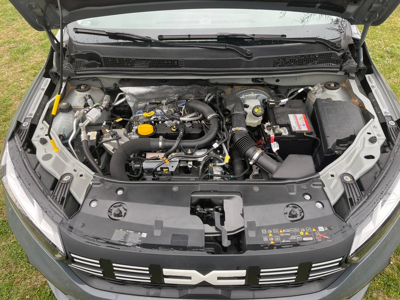 Dacia Sandero 1.0, снимка 9 - Автомобили и джипове - 53906621