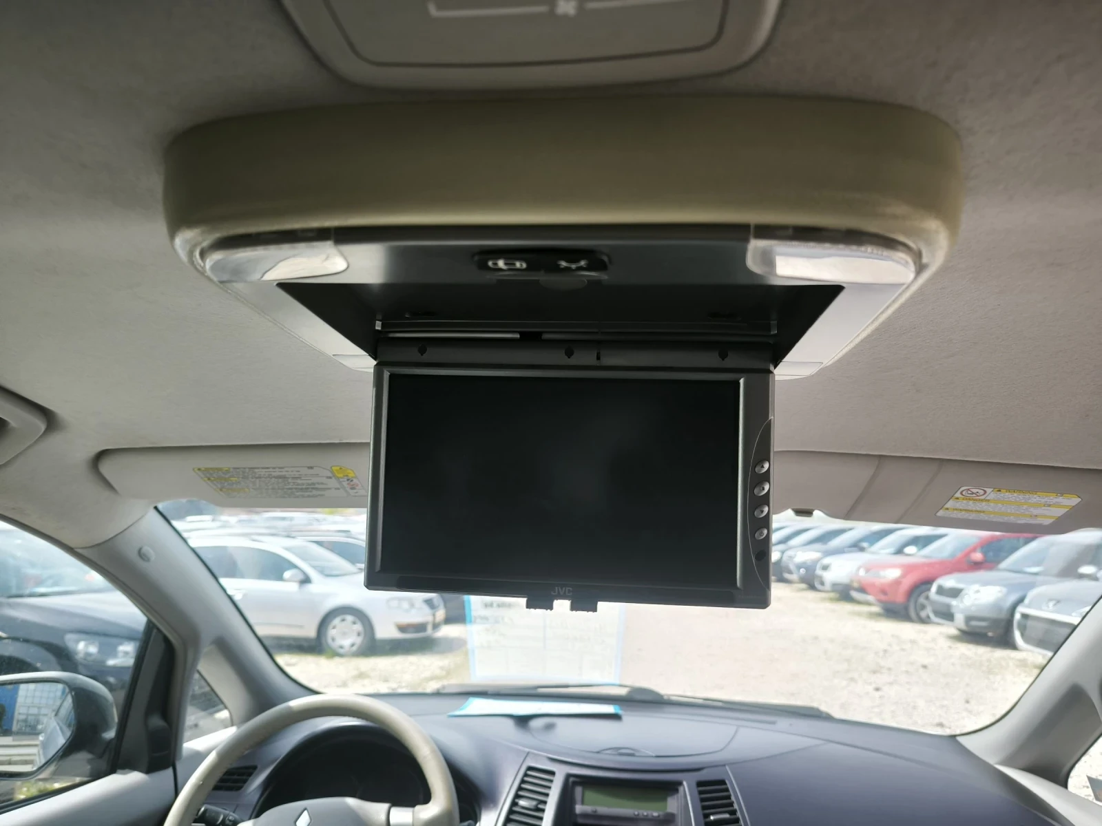 Mitsubishi Grandis 2.4i automatic , снимка 12 - Автомобили и джипове - 54045613