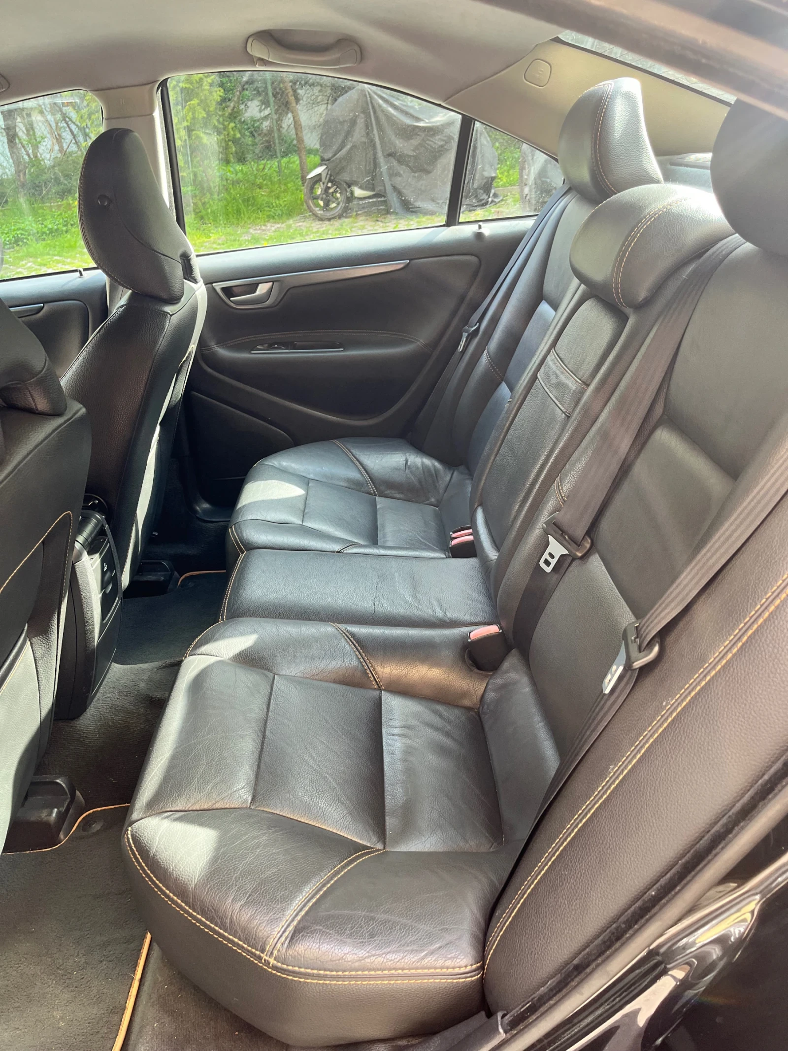 Volvo S60 2.5T AWD, снимка 11 - Автомобили и джипове - 54302455