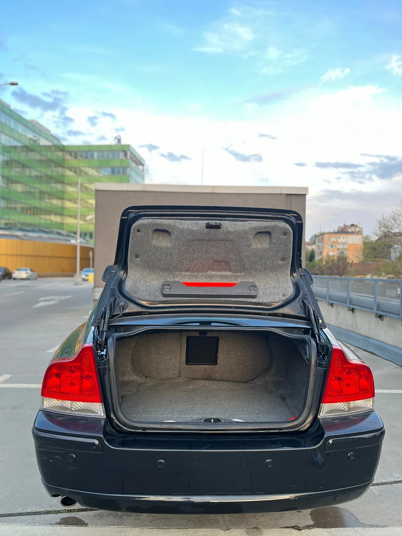 Volvo S60 2.5T AWD, снимка 7 - Автомобили и джипове - 54302455