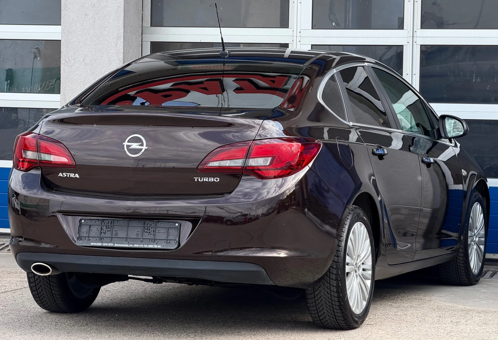Opel Astra 1.4T/COSMO/ТОП СЪСТОЯНИЕ/ЕДИН СОБСТВЕНИК, снимка 4 - Автомобили и джипове - 54743735