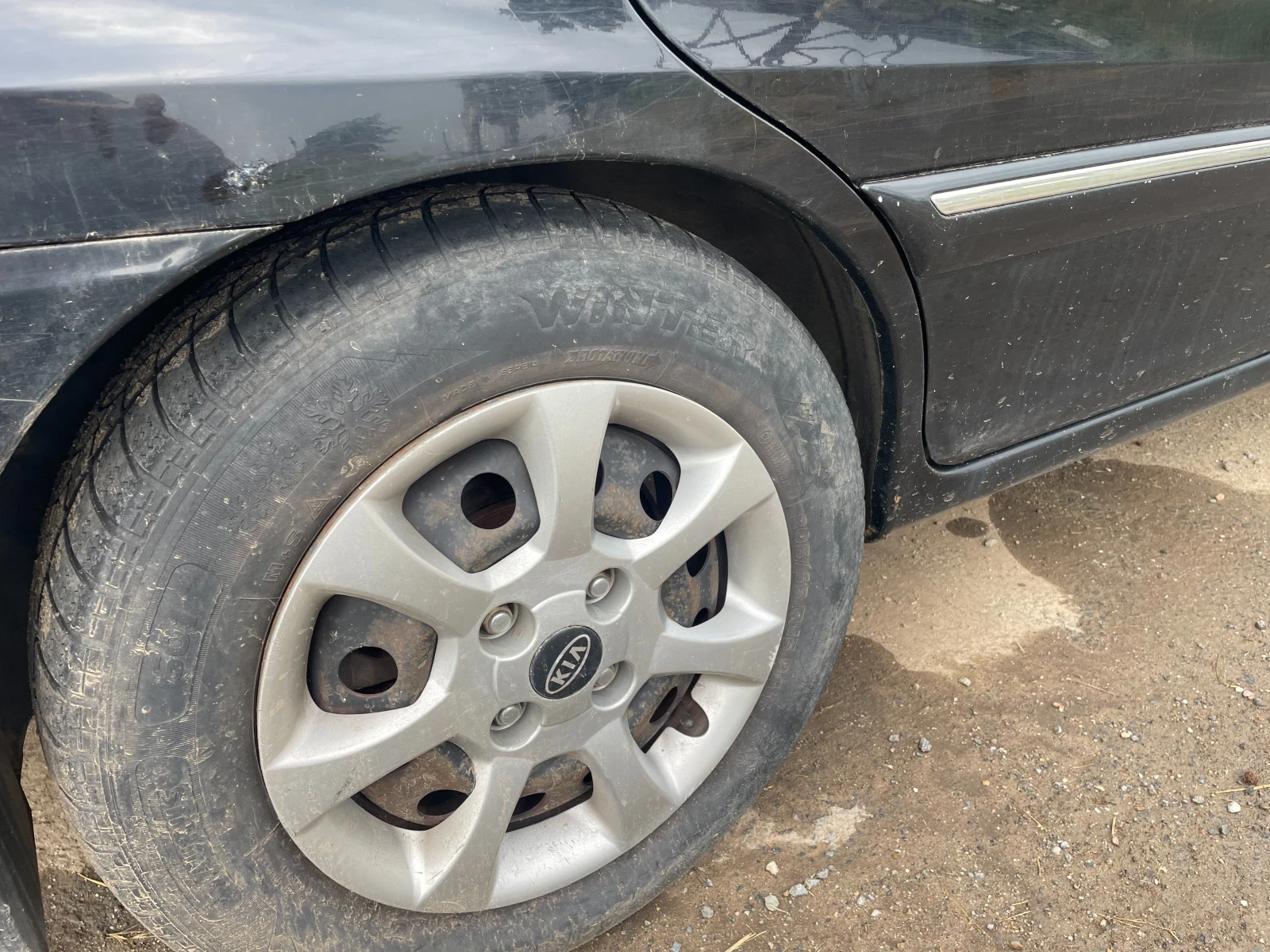 Kia Carens 1.6 Газ/Бензин, снимка 6 - Автомобили и джипове - 54882181
