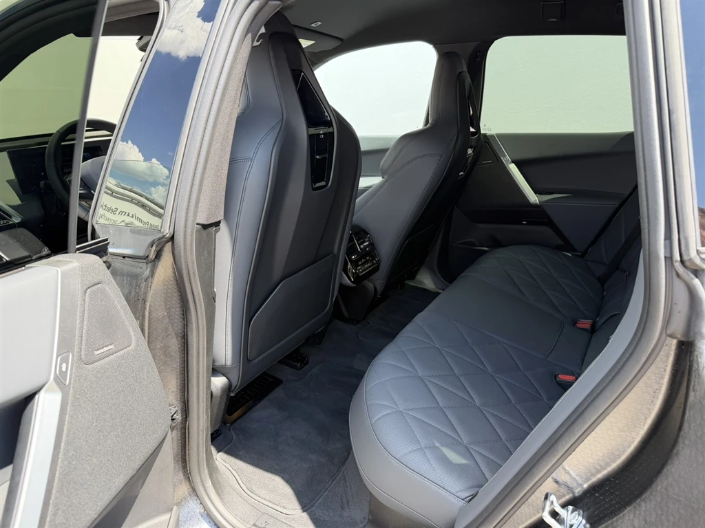 BMW iX xDrive45, снимка 10 - Автомобили и джипове - 55216932