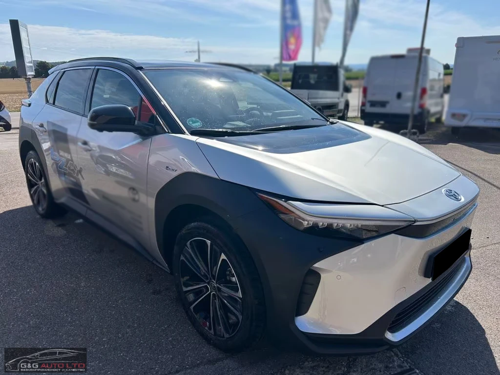 Toyota bZ4X LOUNGE/204HP/PANO/MEMO/360/CPLAY/DIGI/485q, снимка 5 - Автомобили и джипове - 55279184