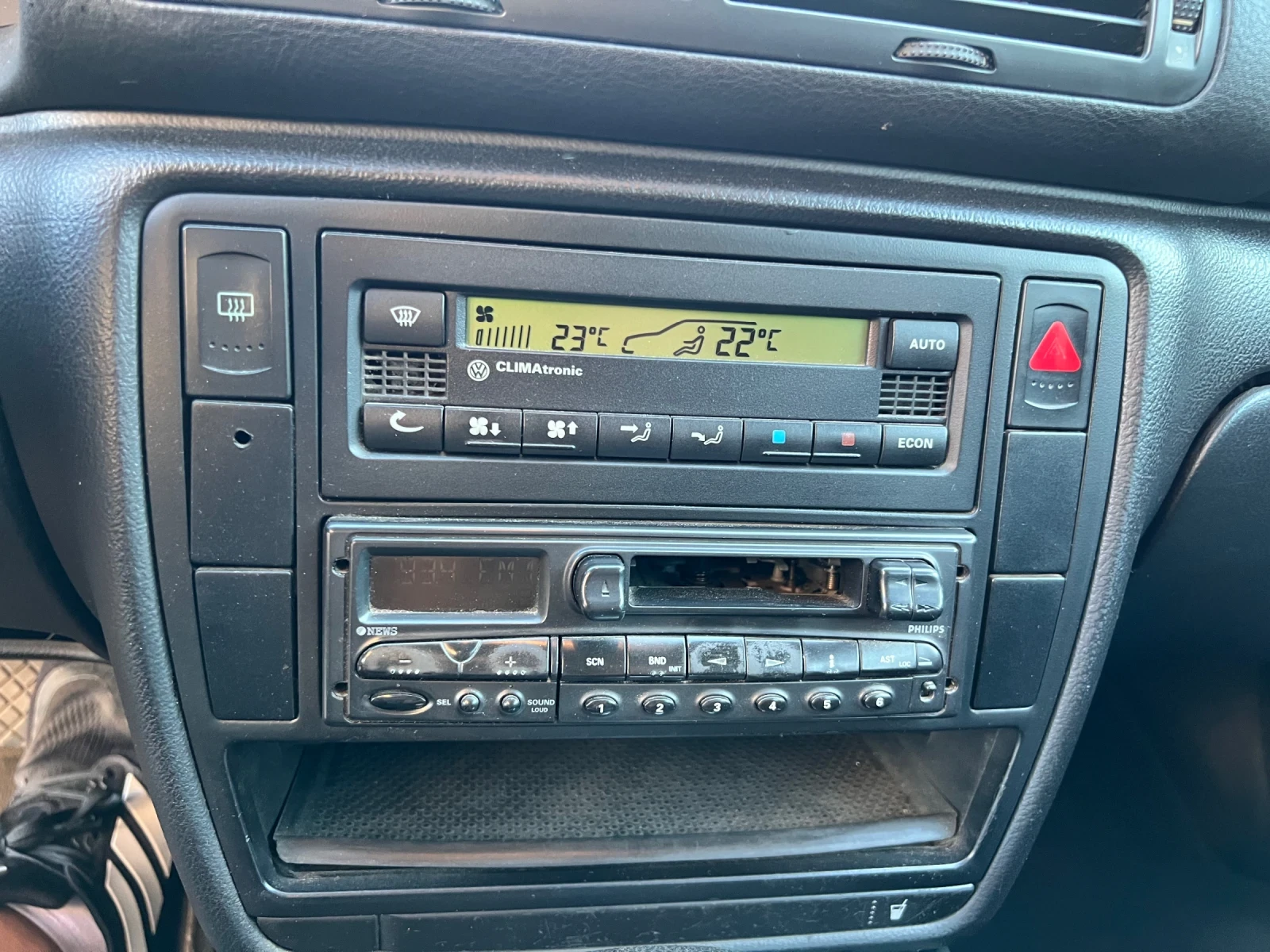 VW Passat B5, снимка 13 - Автомобили и джипове - 55833023