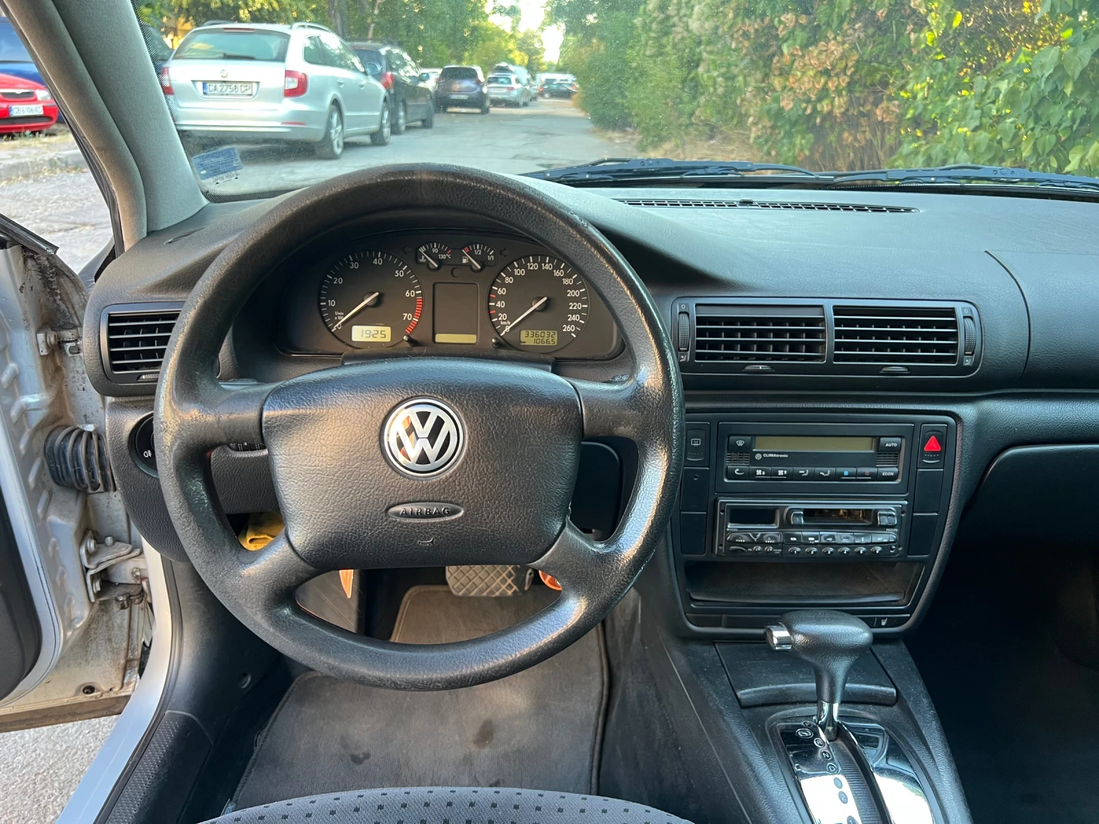 VW Passat B5, снимка 10 - Автомобили и джипове - 55833023