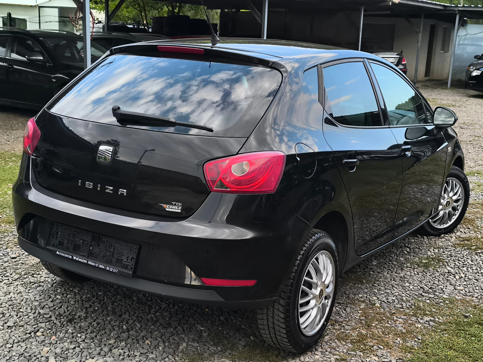 Seat Ibiza FACE LIFT-1.6TDI-90кс-КЛИМАТРОНИК-EURO 5b !!!, снимка 3 - Автомобили и джипове - 55899320