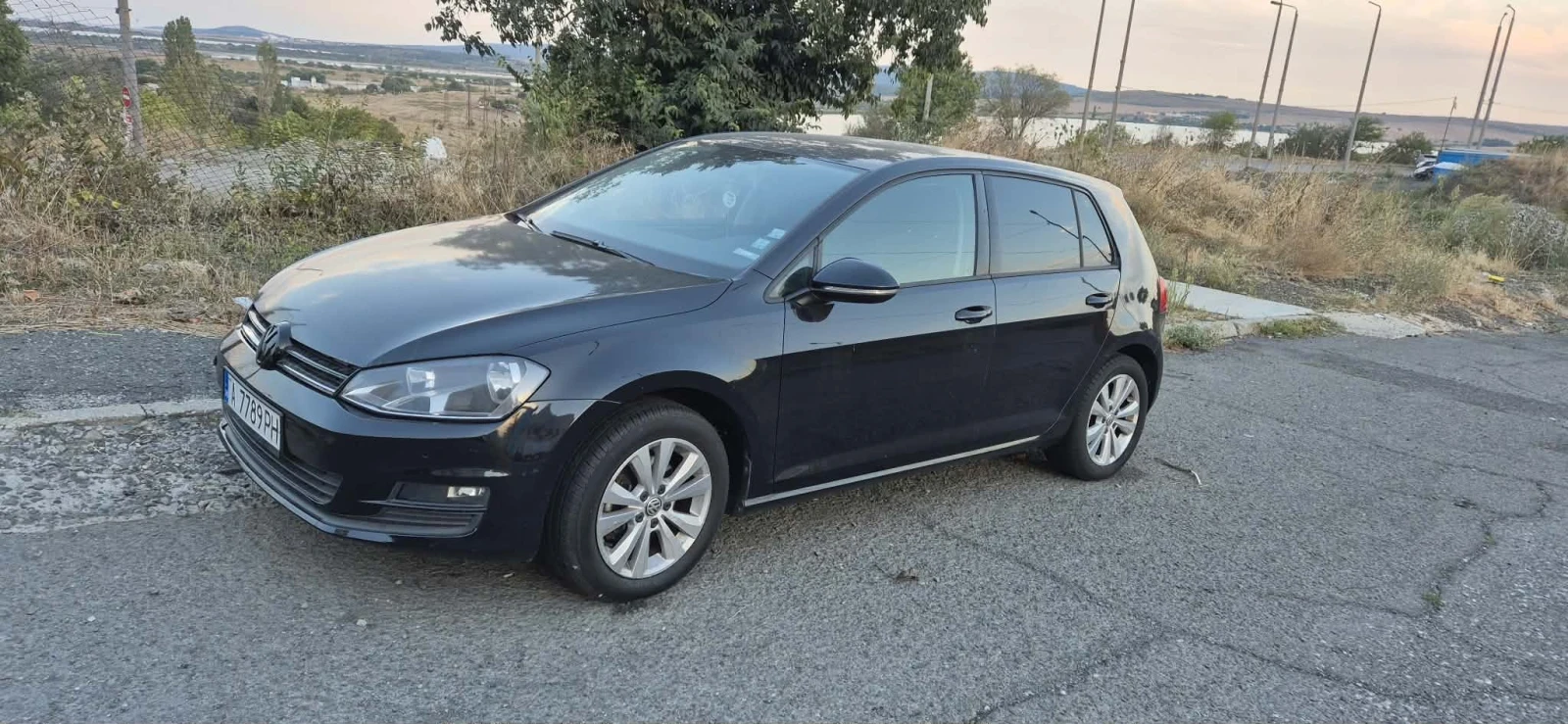 VW Golf 1.6D, снимка 2 - Автомобили и джипове - 55951338