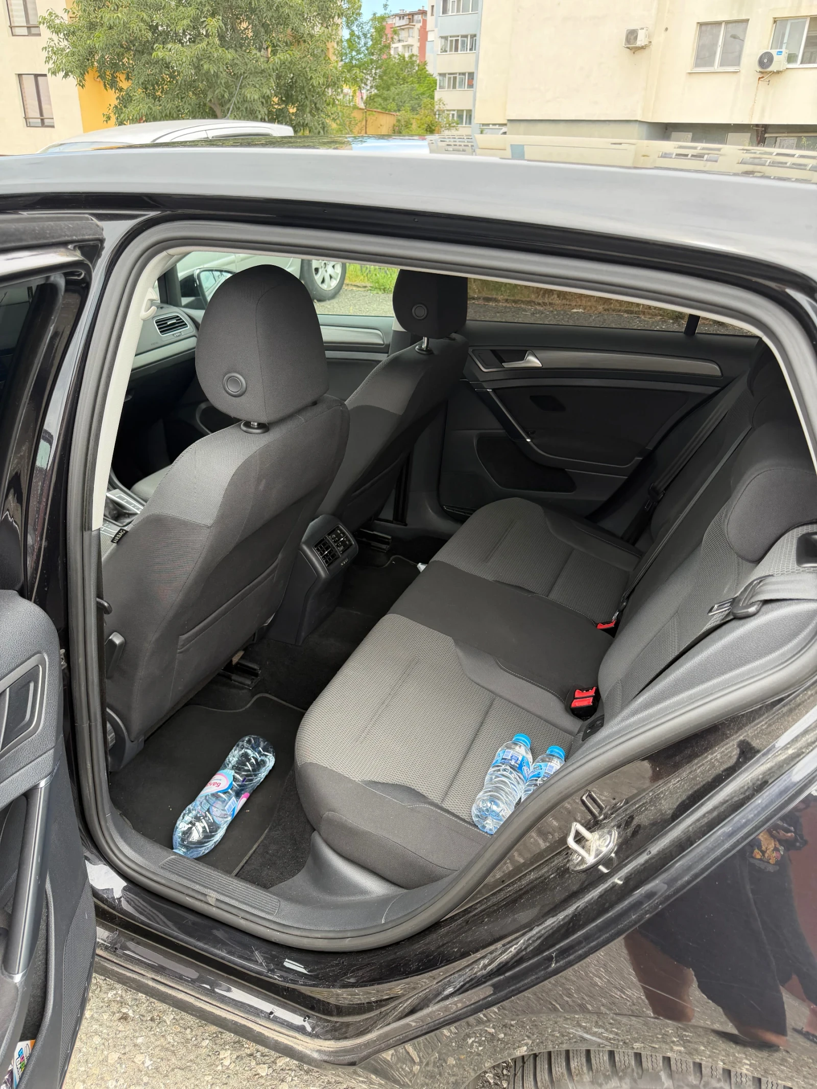 VW Golf 1.6D, снимка 13 - Автомобили и джипове - 55951338