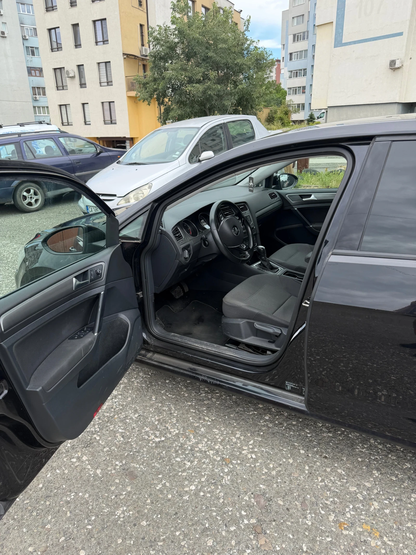 VW Golf 1.6D, снимка 8 - Автомобили и джипове - 55951338