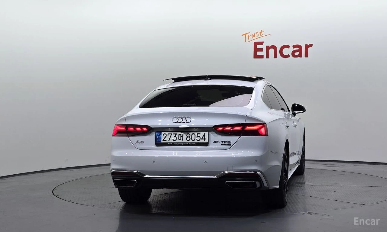 Audi A5 45TFSI* DISTRONIC* MATRIX* ХЕДЪП* КРАЙНА ЦЕНА, снимка 3 - Автомобили и джипове - 55983820