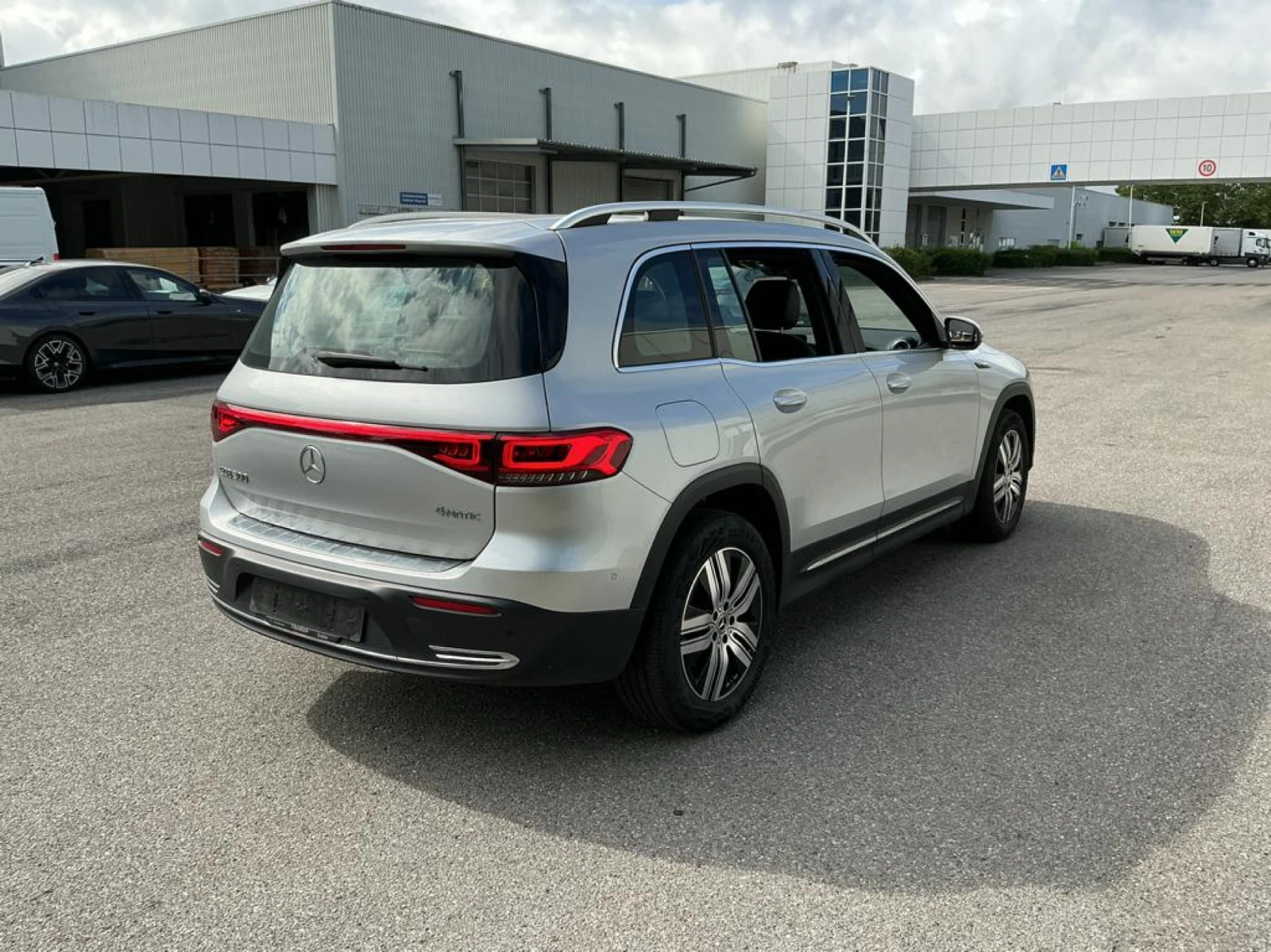 Mercedes-Benz EQB 300 4Matic Progresive Leather LED Navi | Mobile.bg � ����������� 3