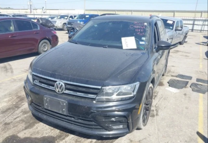 VW Tiguan R-Line, снимка 1 - Автомобили и джипове - 48286952