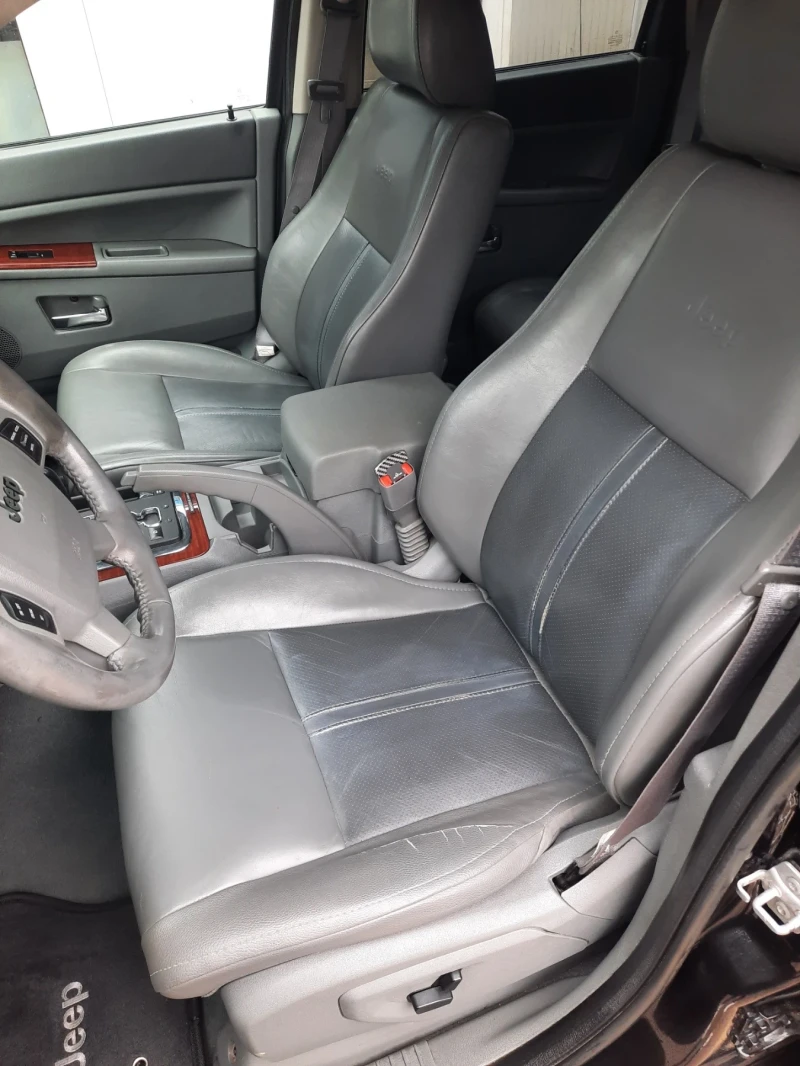 Jeep Grand cherokee 3.0 CRD, снимка 12 - Автомобили и джипове - 53060532