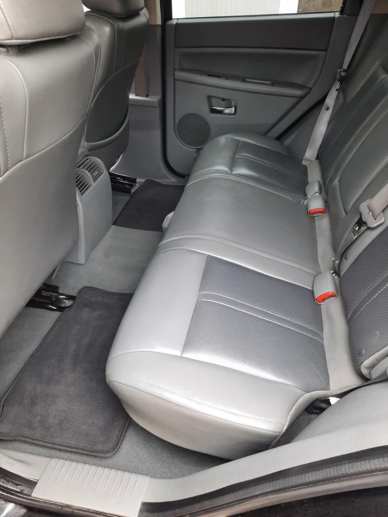 Jeep Grand cherokee 3.0 CRD, снимка 5 - Автомобили и джипове - 53060532