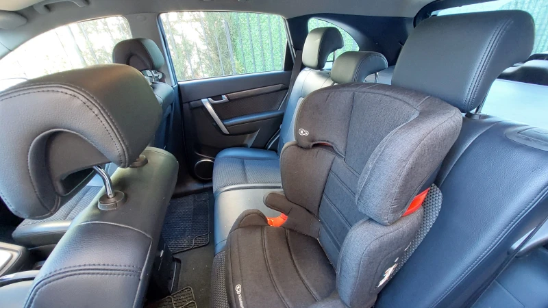 Chevrolet Captiva, снимка 11 - Автомобили и джипове - 53154768