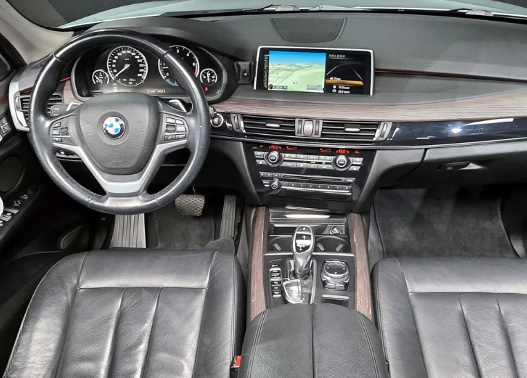 BMW X5 3.0 xDrive - изображение 8