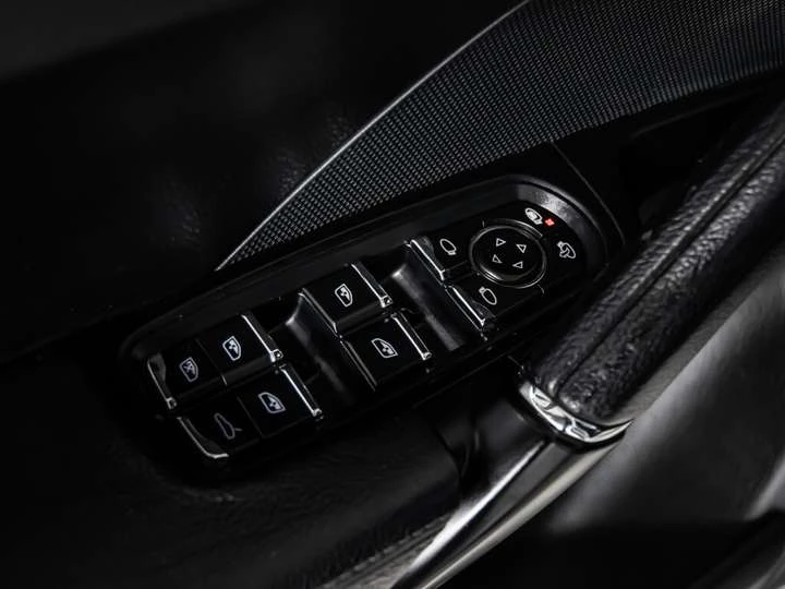 Porsche Cayenne 3.6 V6 | PLATINIUM EDITION - изображение 10