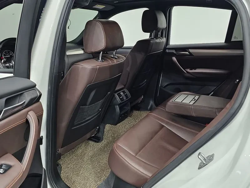 BMW X4 2.0d xDrive - САМО 30% АВАНС, снимка 11 - Автомобили и джипове - 56069945
