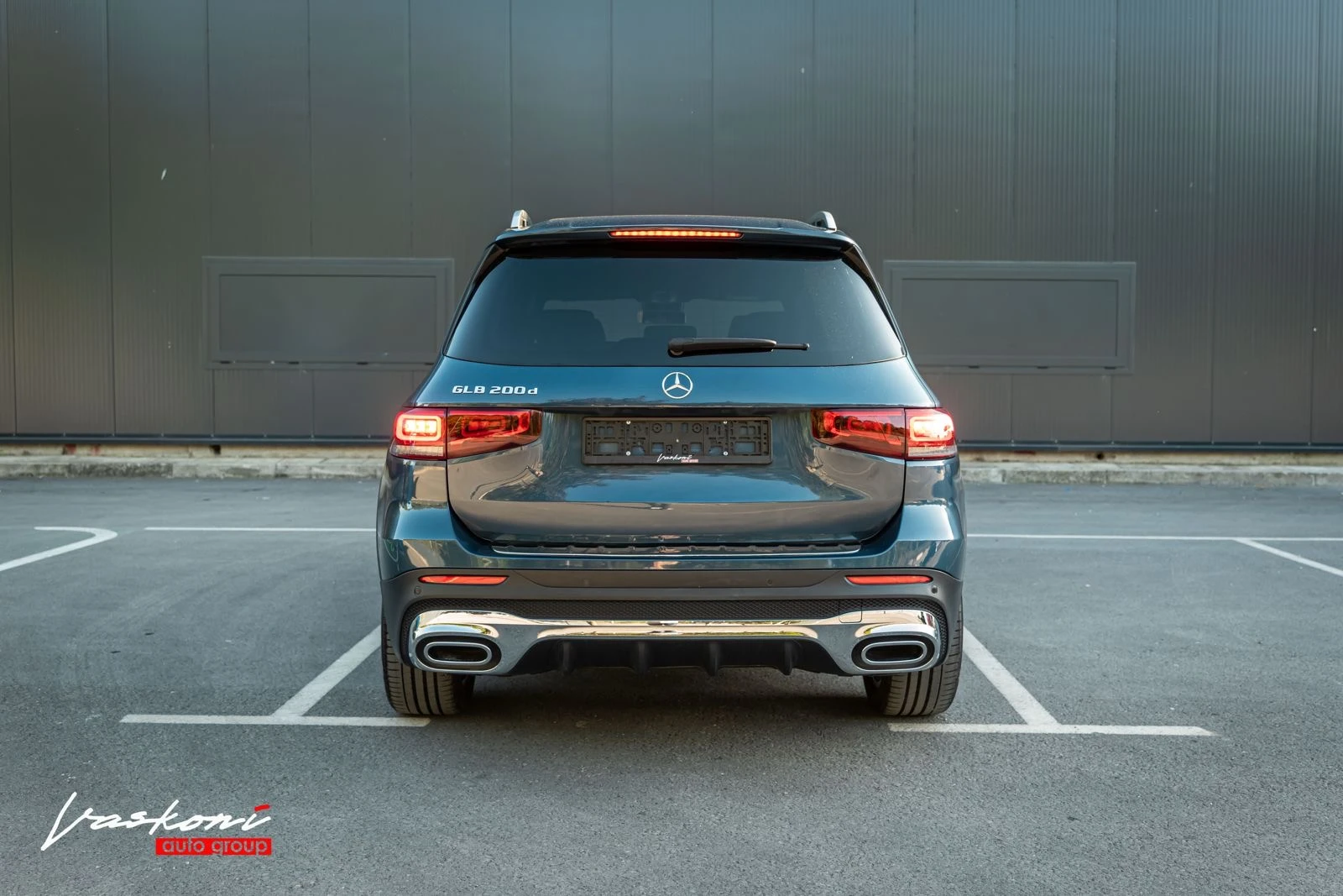 Mercedes-Benz GLB 200 AMG Line - изображение 5