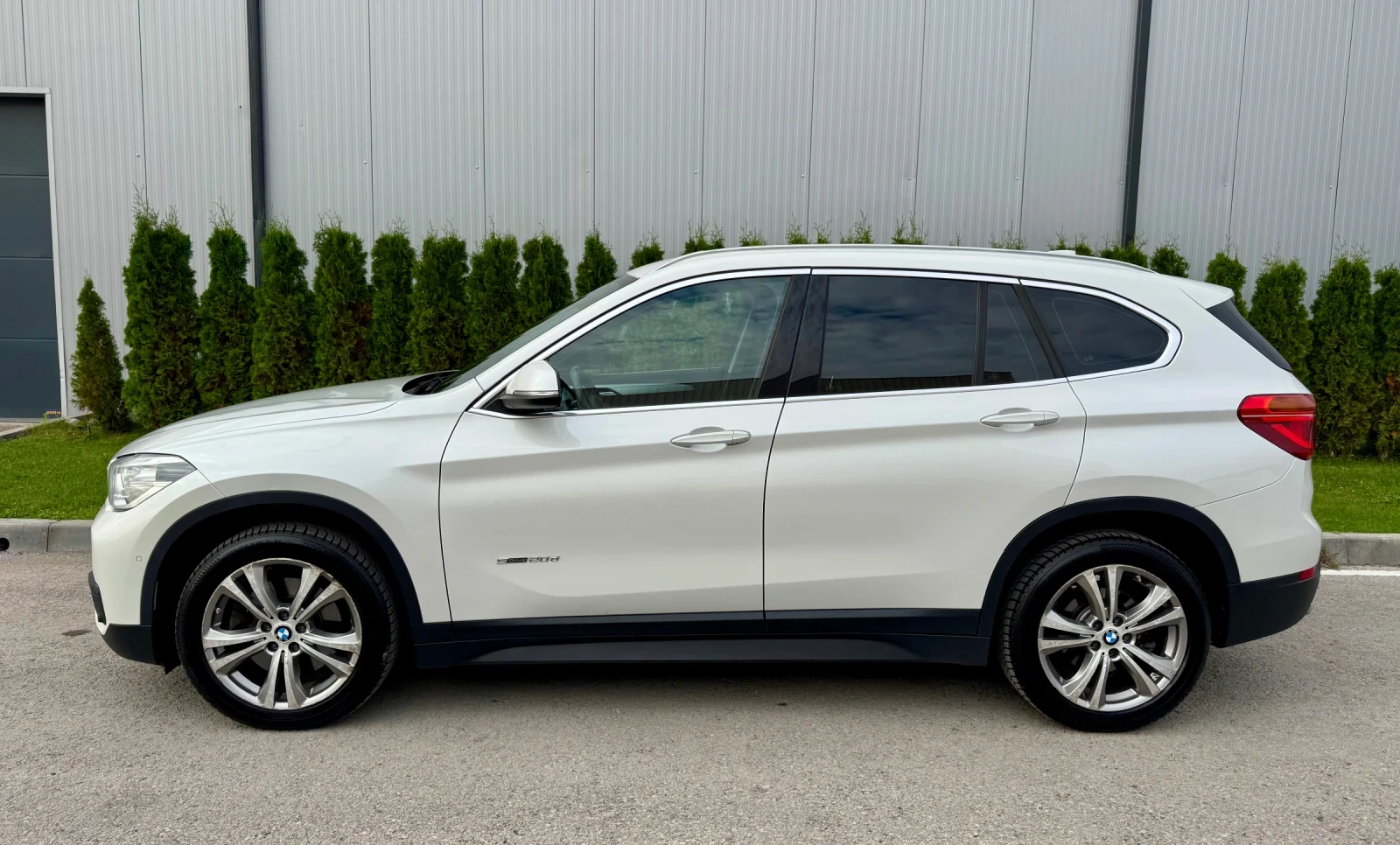 BMW X1 2.0 190kc - изображение 2