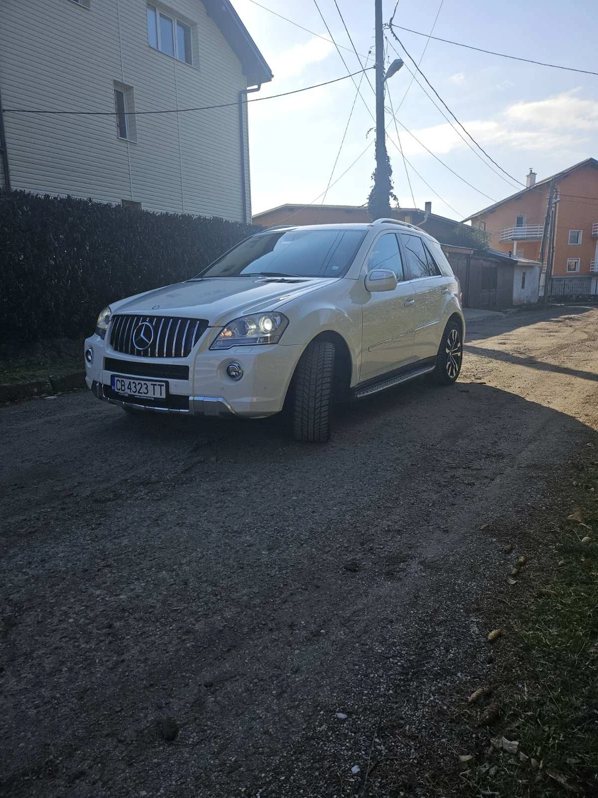 Mercedes-Benz ML 350 Джип - изображение 2