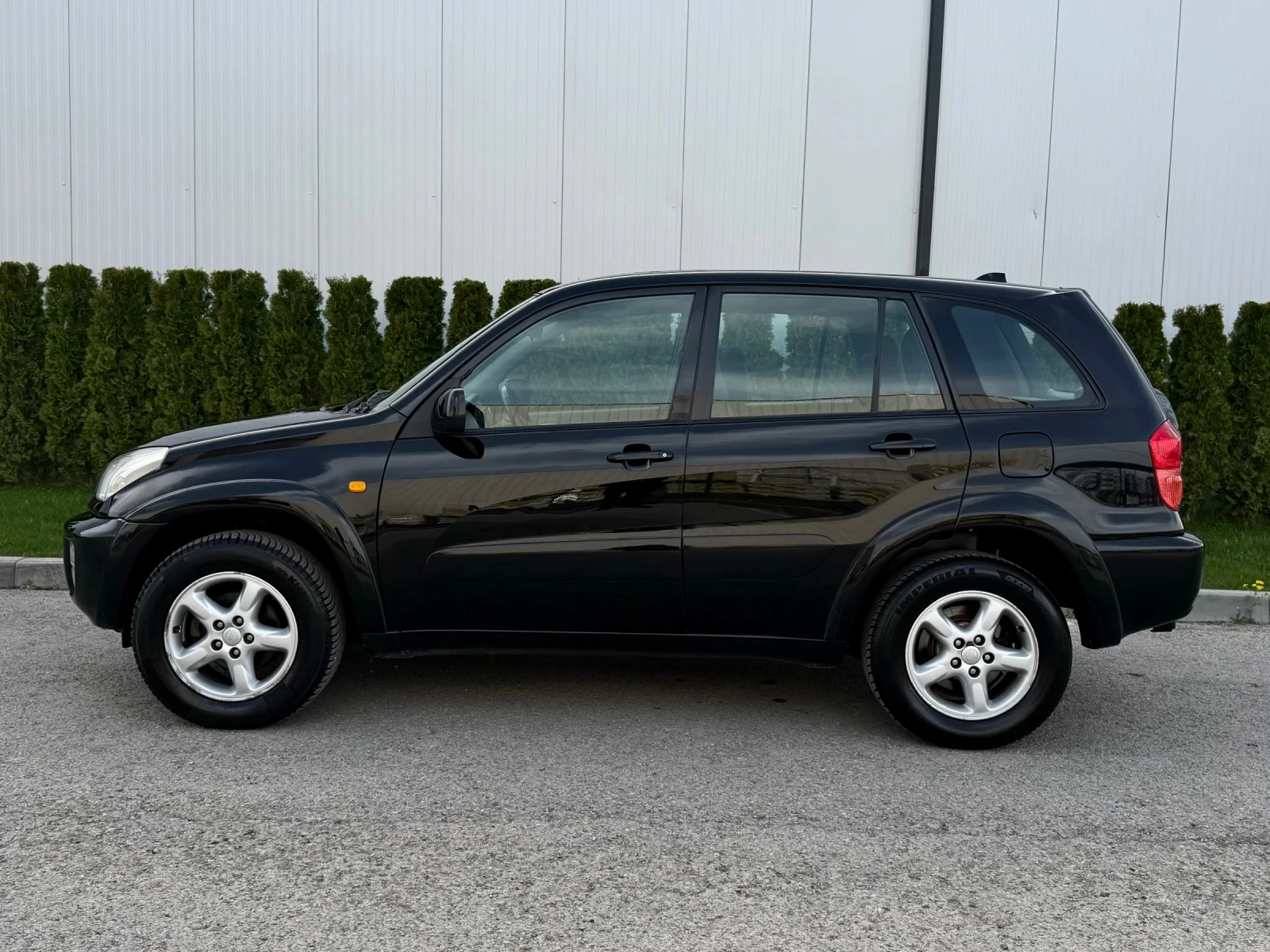 Toyota Rav4  2.0i / 4х4 /ГАЗОВ ИНЖЕКЦИОН / ИТАЛИЯ / КЛИМАТИК  , снимка 7 - Автомобили и джипове - 54205971