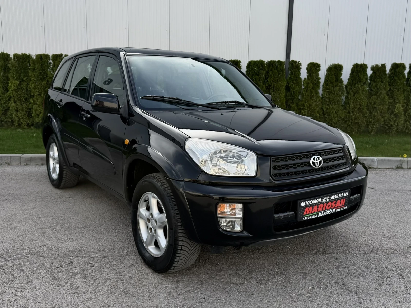 Toyota Rav4  2.0i / 4х4 /ГАЗОВ ИНЖЕКЦИОН / ИТАЛИЯ / КЛИМАТИК  , снимка 3 - Автомобили и джипове - 54205971