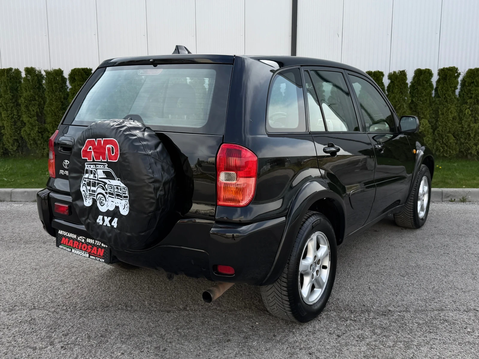 Toyota Rav4  2.0i / 4х4 /ГАЗОВ ИНЖЕКЦИОН / ИТАЛИЯ / КЛИМАТИК  , снимка 4 - Автомобили и джипове - 54205971