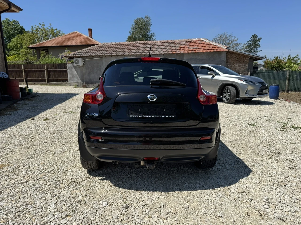Nissan Juke 1.6i Keyless/Navi/83000км, снимка 4 - Автомобили и джипове - 54441022
