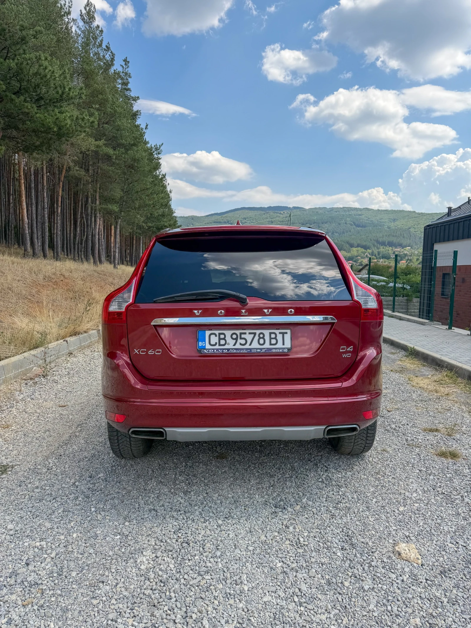 Volvo XC60 2.4 D4 AWD Momentum, снимка 4 - Автомобили и джипове - 55791694