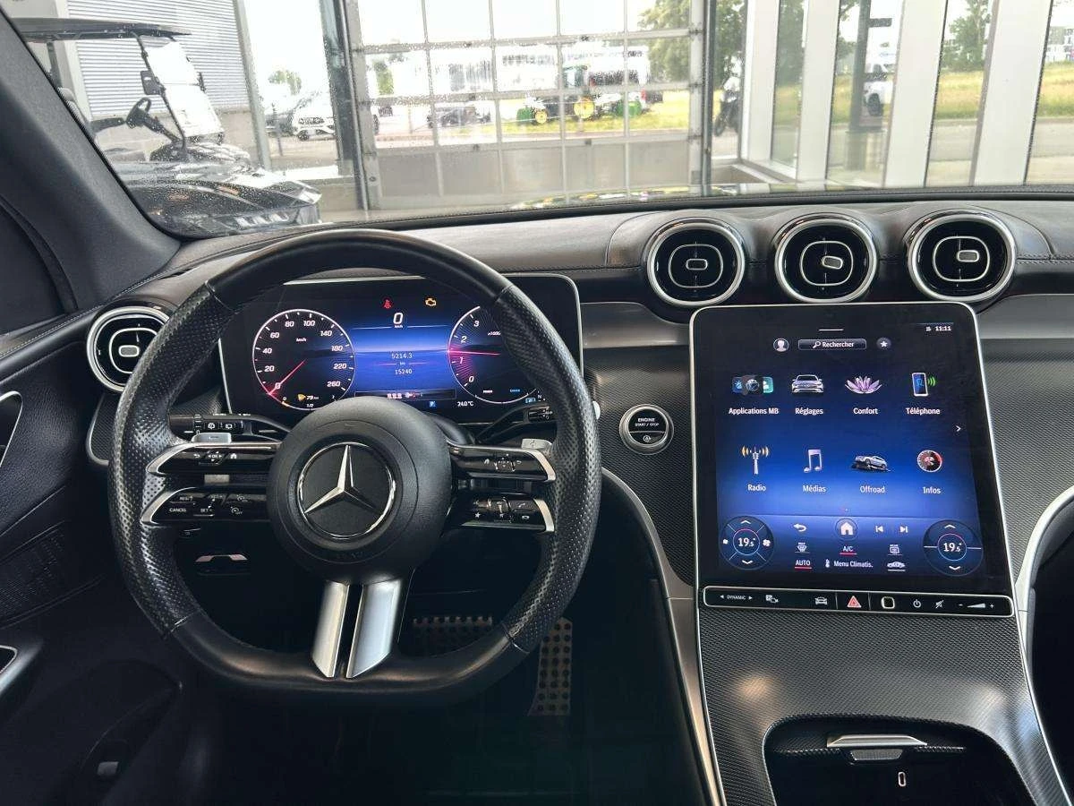 Mercedes-Benz GLC 300 | CARFAX | ГЛАВНО ПРЕДСТАВИТЕЛСТВО НА MERCEDES, снимка 11 - Автомобили и джипове - 56009939
