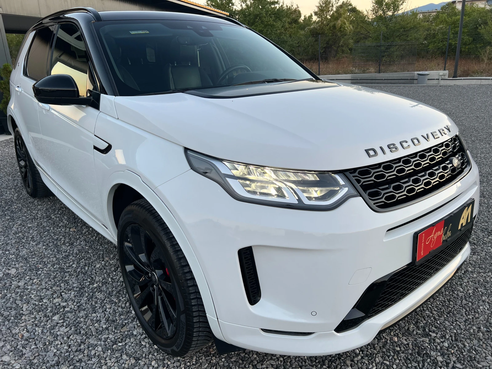 Land Rover Discovery R-DYNAMIC/180k.c./ПАНОРАМА/КОЖА/ДИСТРОНИК/ACC/LED/, снимка 6 - Автомобили и джипове - 56129868