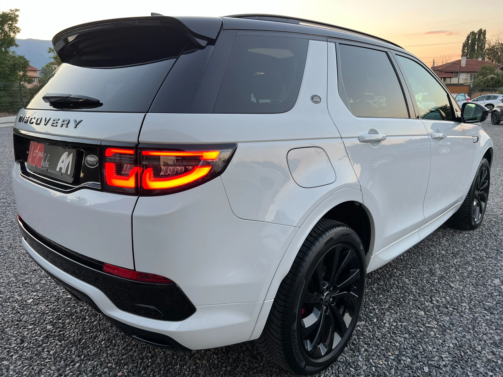 Land Rover Discovery R-DYNAMIC/180k.c./ПАНОРАМА/КОЖА/ДИСТРОНИК/ACC/LED/, снимка 4 - Автомобили и джипове - 56129868