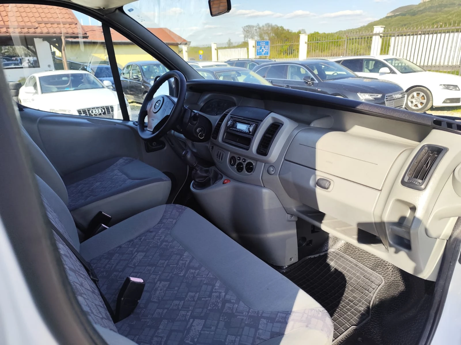 Opel Vivaro 1.9 ����� 101 ��. | Mobile.bg � ����������� 14