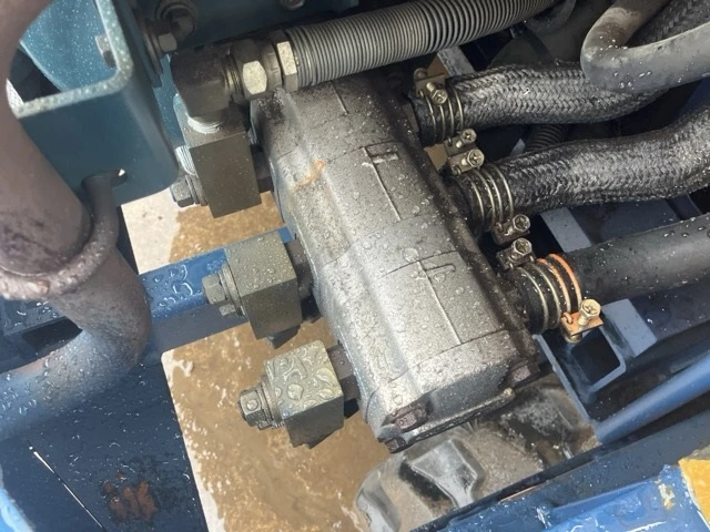 Багер Hitachi EX-22 * ОЧАКВАН 30.10.2026!!!, снимка 12 - Индустриална техника - 55118083
