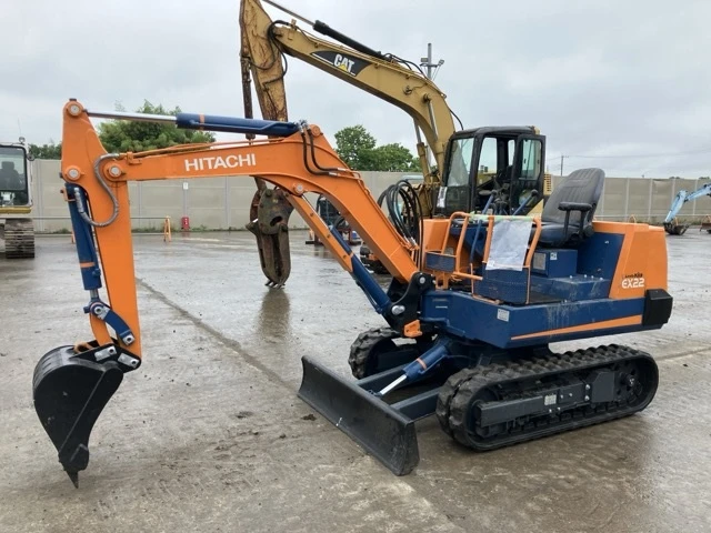Багер Hitachi EX-22 * ОЧАКВАН 30.10.2026!!!